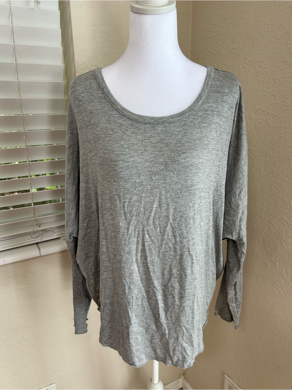 Chaser Brand Heather Gray Scoop Neck Long Sleeve Tee